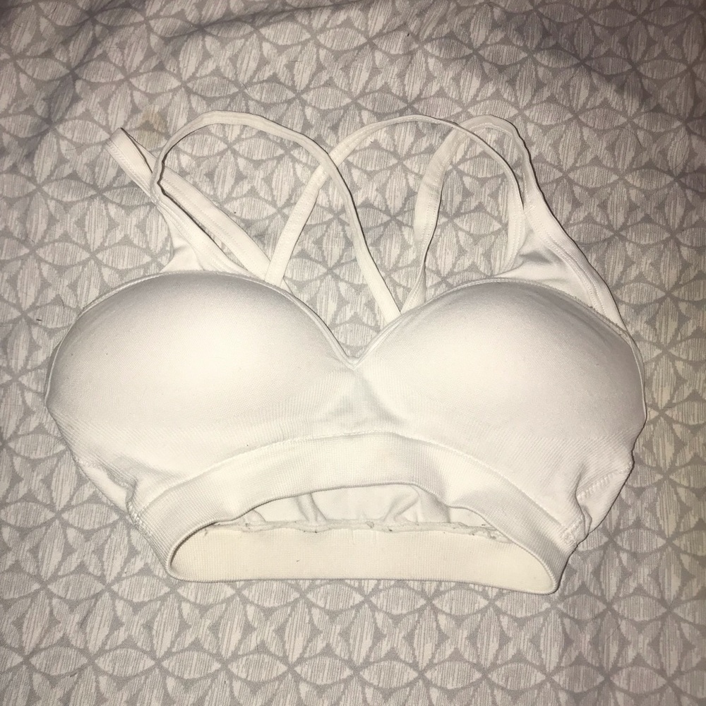 Push up sports bra